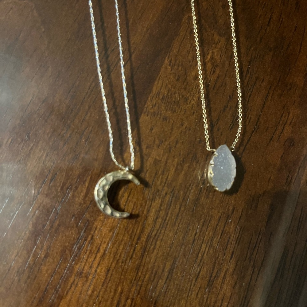 Necklace Bundle - Picture 2 of 3